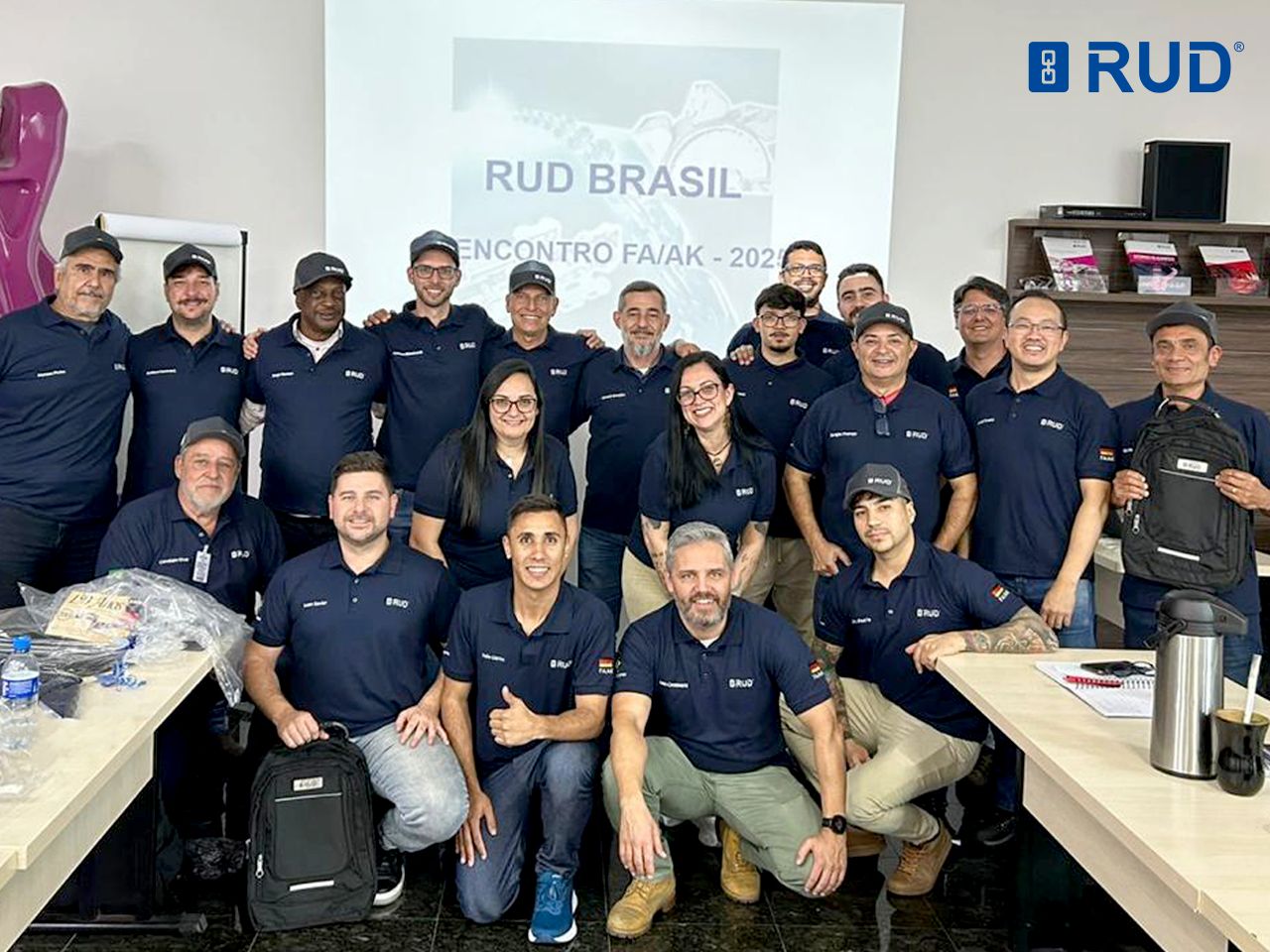 2º Encontro Técnico Comercial de Sistemas Transportadores.